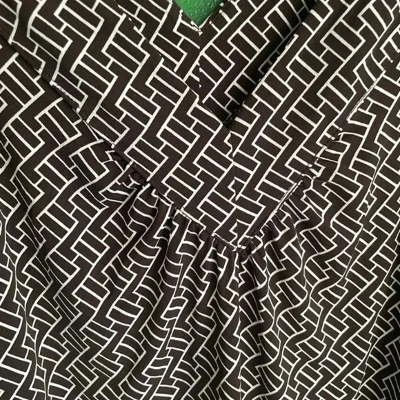 Michael Kors Dressy Tank Top Size Small S Sleeveless Shirt Blouse EUC - Picture 5 of 5